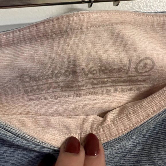 Outdoor Voices Colorblock 7/8 Springs Leggings in grey pink, Small - Picture 4 of 6